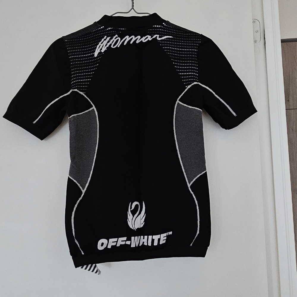 Off-White Top - Picture 2 of 2